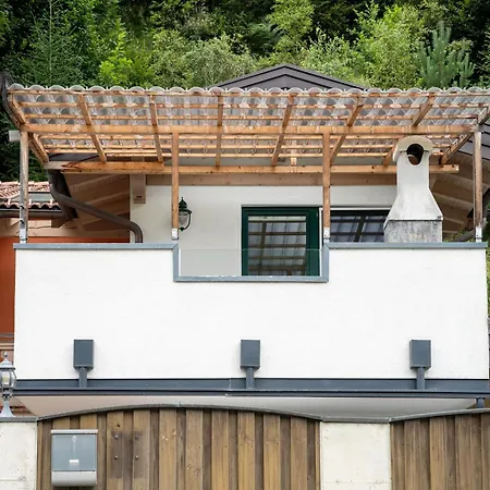 Attractive With Terrace Apartment *